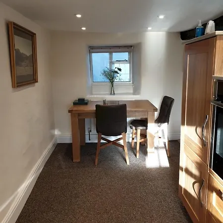 Wilson Place Apartment *